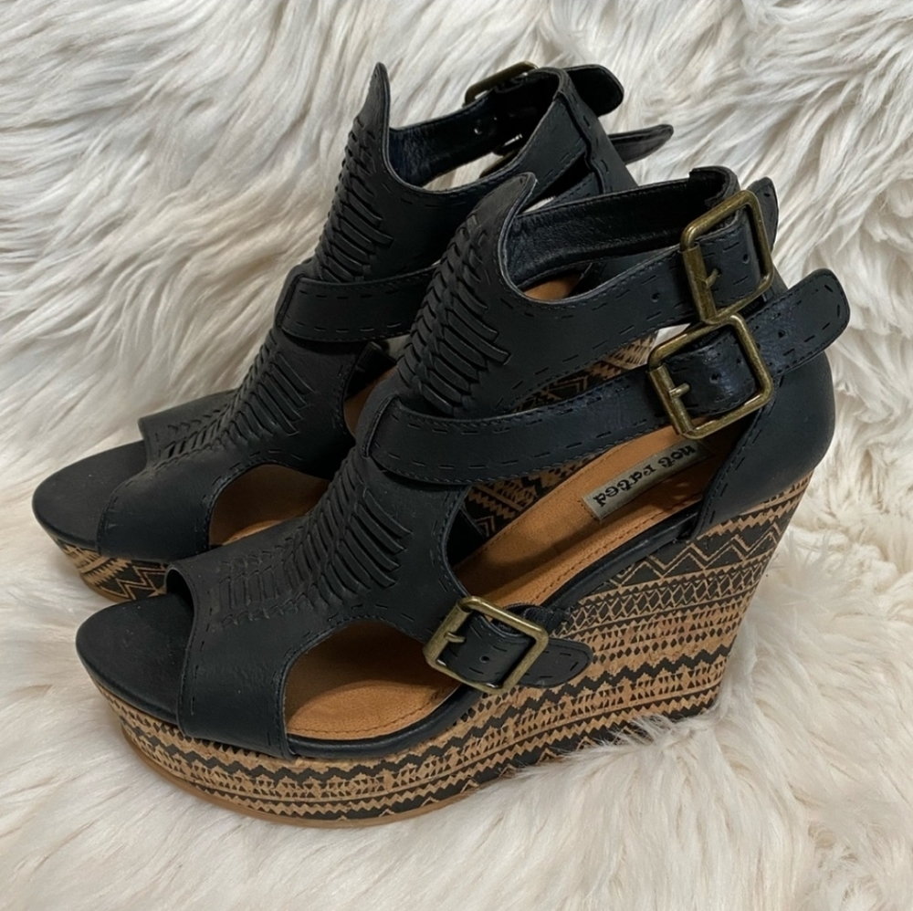 Not Rated Trafalgar Square Peep Toe Espadrille